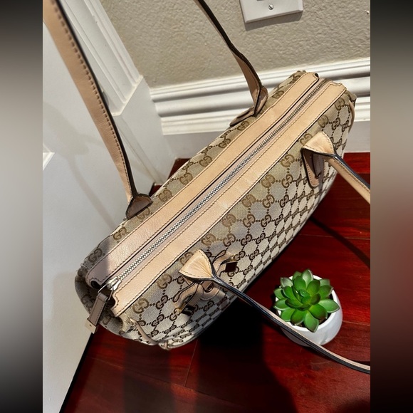 Vintage Tote NEW YEAR, NEW PRICE SALE!!!! - Picture 10 of 11